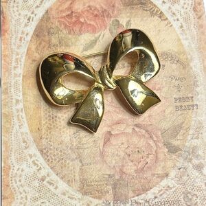 Vintage AAi signed Gold Bow Brooch